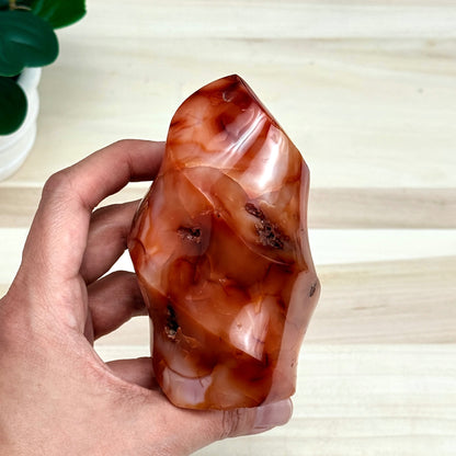 Carnelian Flame, 1 lb. 5.9 oz., Itsy's Crystal Cove LLC