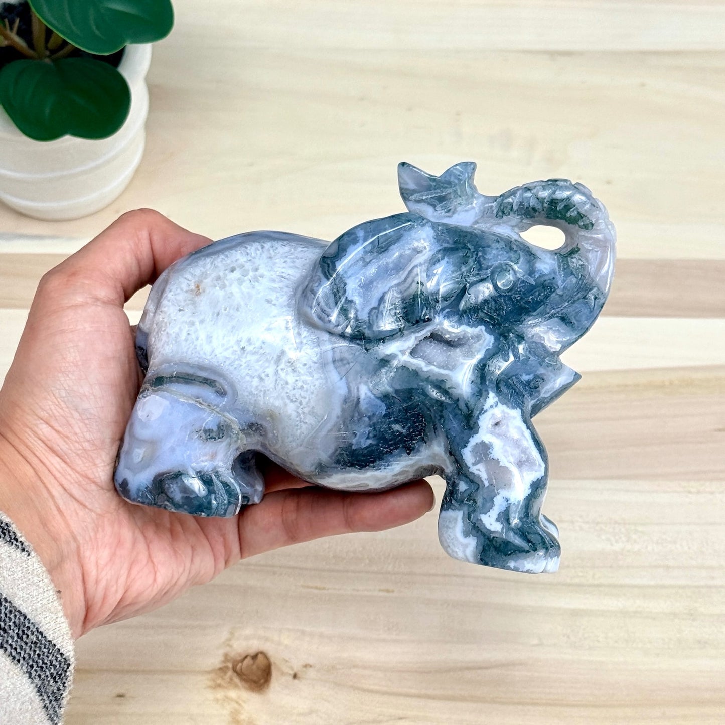 Moss Agate Elephant Carving, 41 oz. - Itsy's Crystal Cove LLC