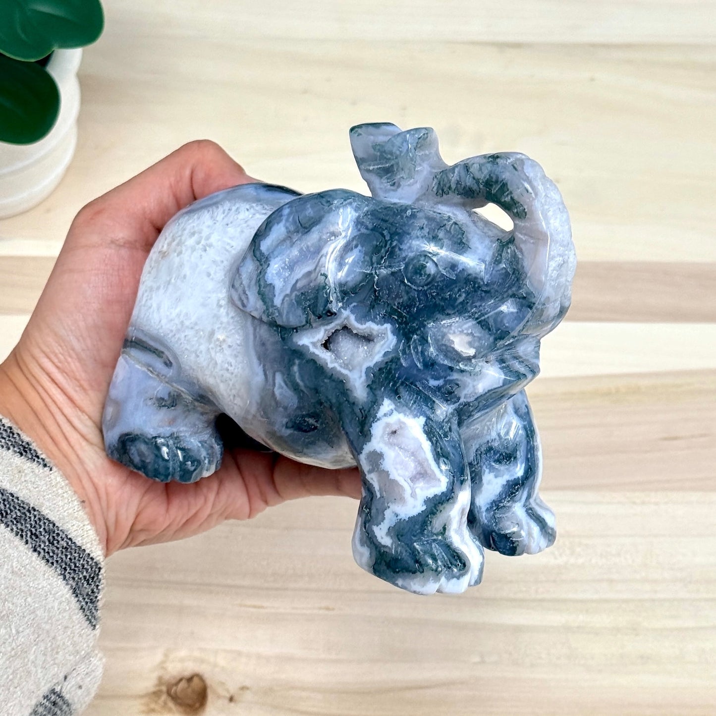 Moss Agate Elephant Carving, 41 oz. - Itsy's Crystal Cove LLC