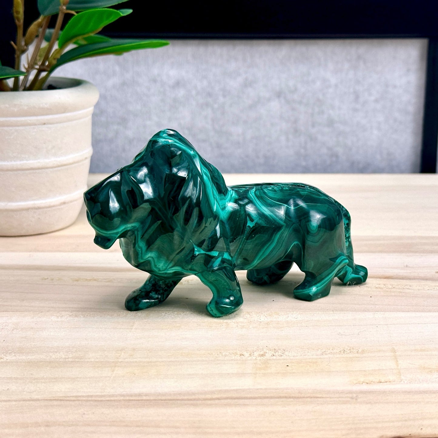 Malachite Lion Carving, 1 lb. 1 oz.