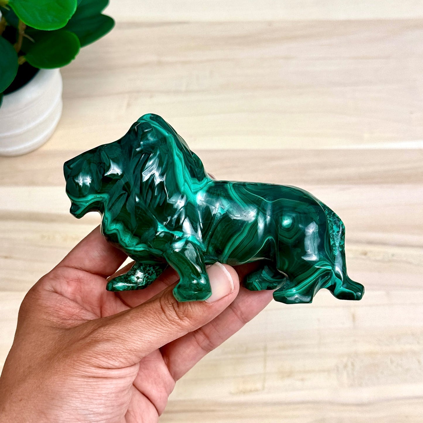 Malachite Lion Carving, 1 lb. 1 oz.