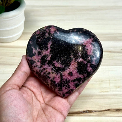 Rhodonite Heart Carving, 1 lb. 7 oz.