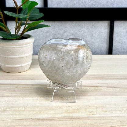 Agate and Quartz Heart Carving, 1 lb. 5.7 oz.