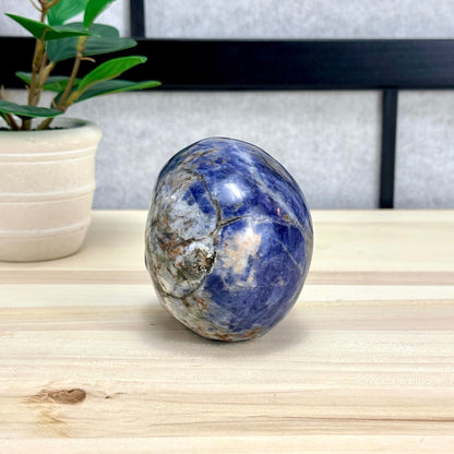 Sodalite Skull Carving, 4.11 in. - Itsy's Crystal Cove LLC